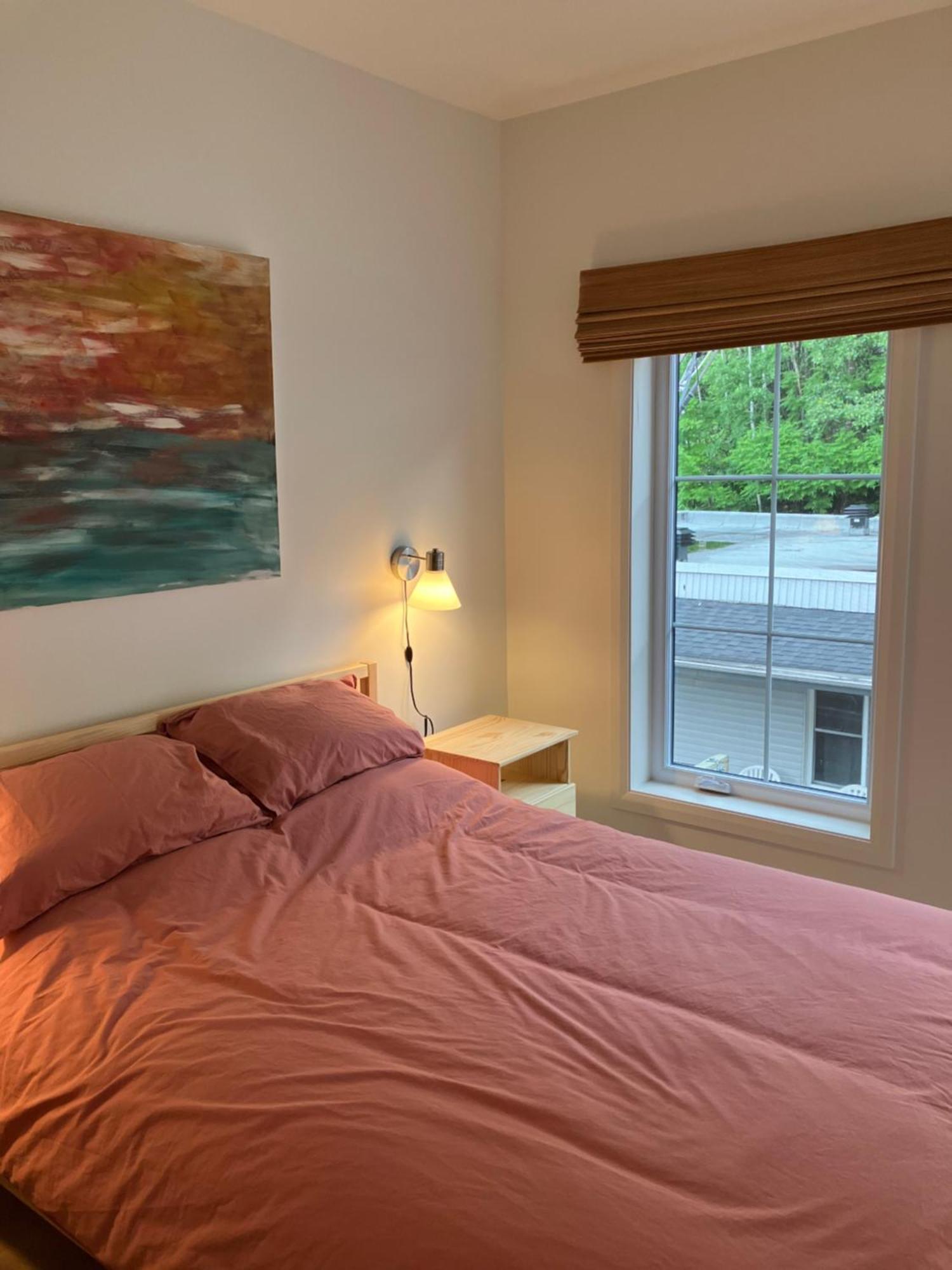 Appartement Yin Et Yang à Sainte-Anne-de-Beaupré Extérieur photo